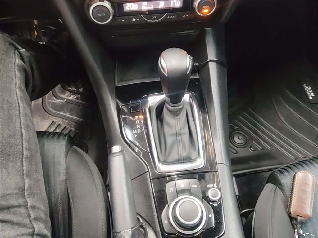 Mazda Mazda3, 2016 14