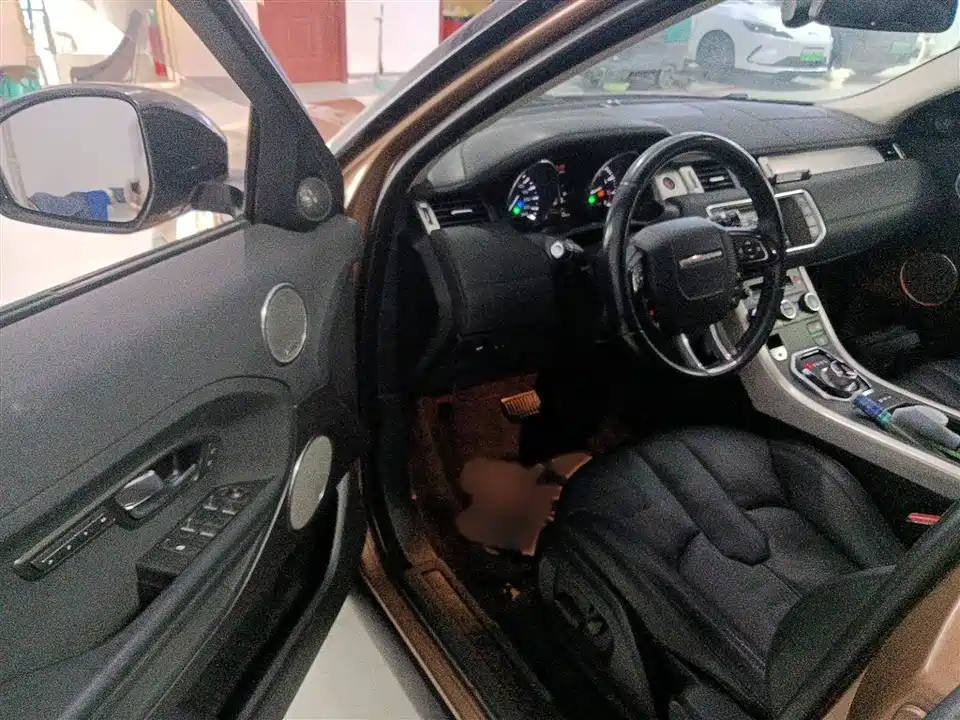 Land Rover Range Rover Aurora