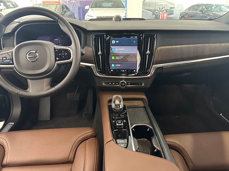 Volvo S90