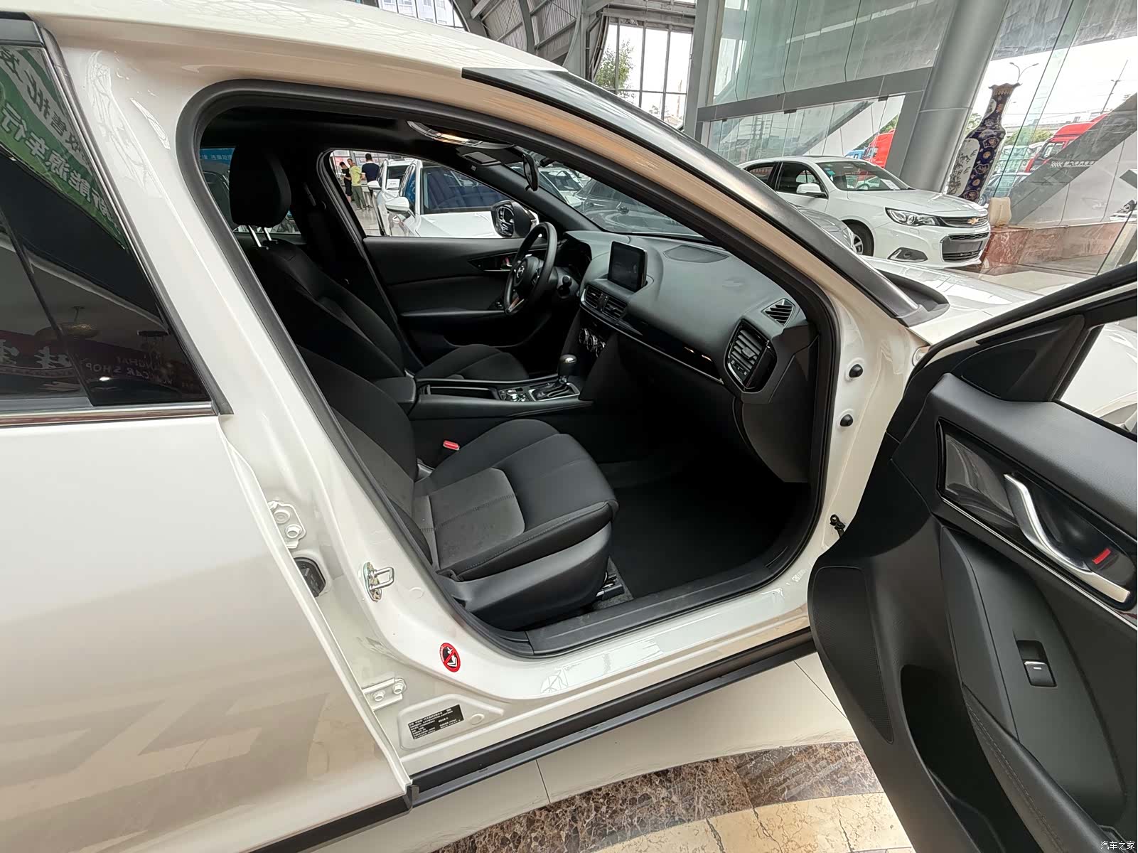 Mazda CX-4, 2021 18