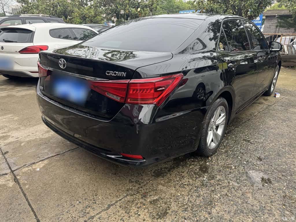 Toyota Crown, 2017 9