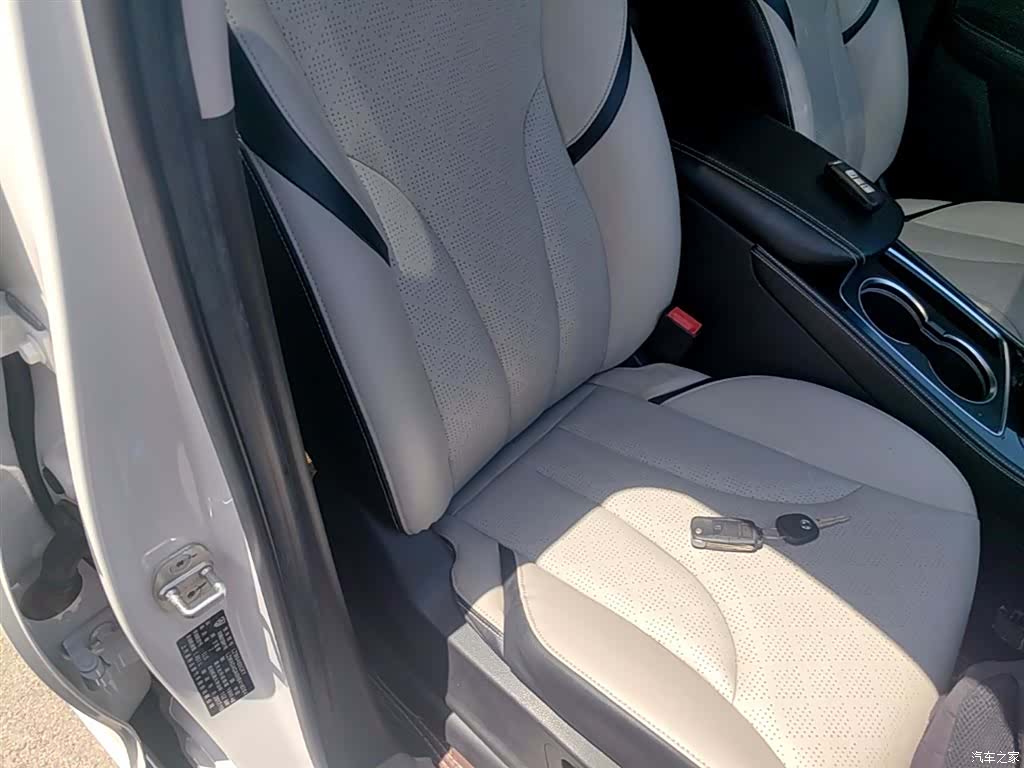 Wuling 730, 2018 25