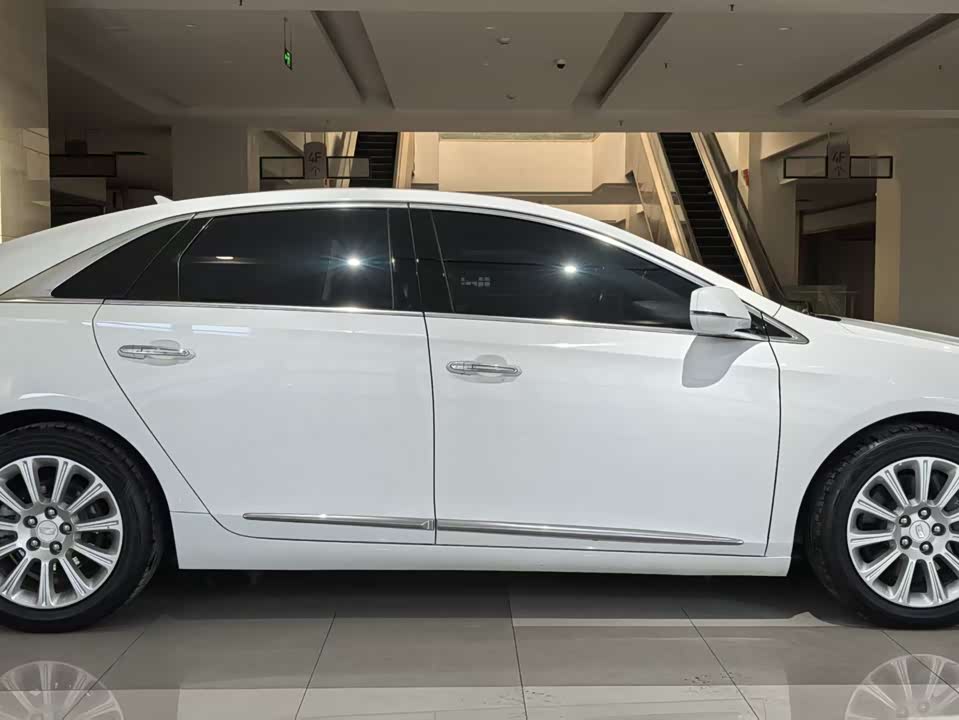 Cadillac XTS