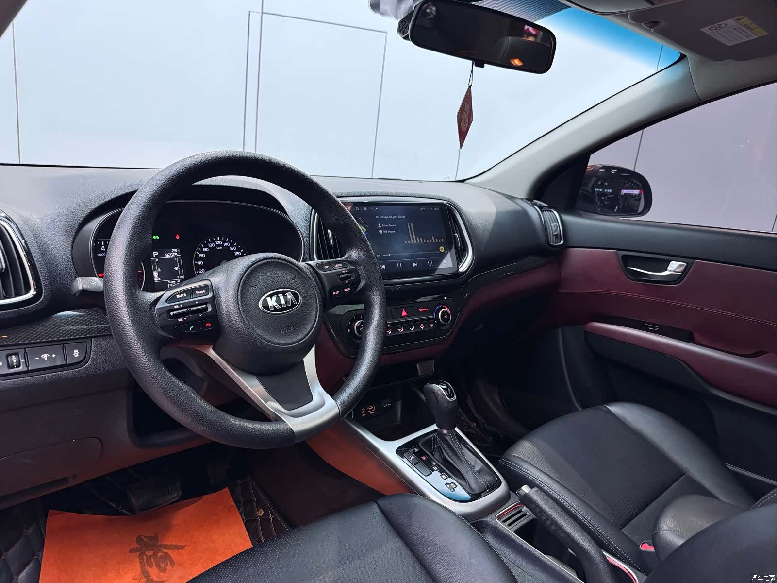Kia KX3, 2016 8