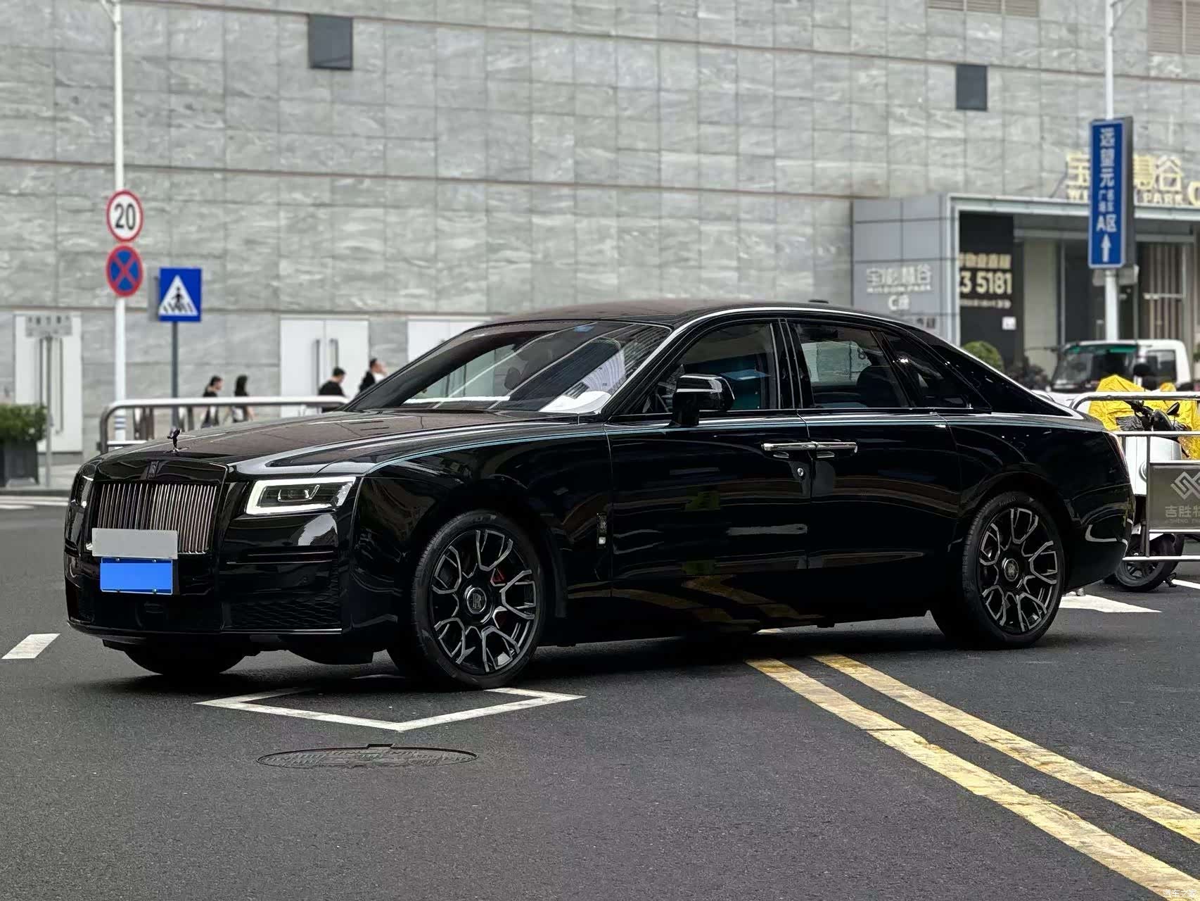 Rolls-Royce Ghost, 2023 1