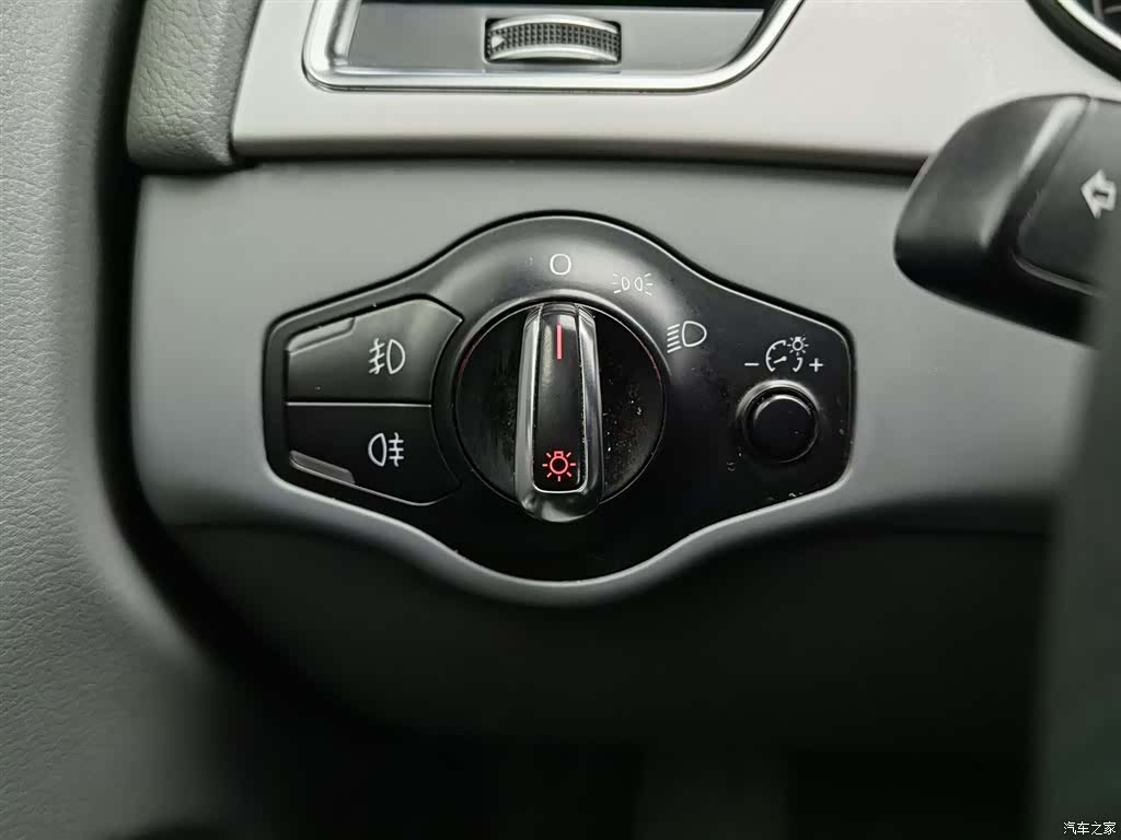 Audi A4L, 2013 21