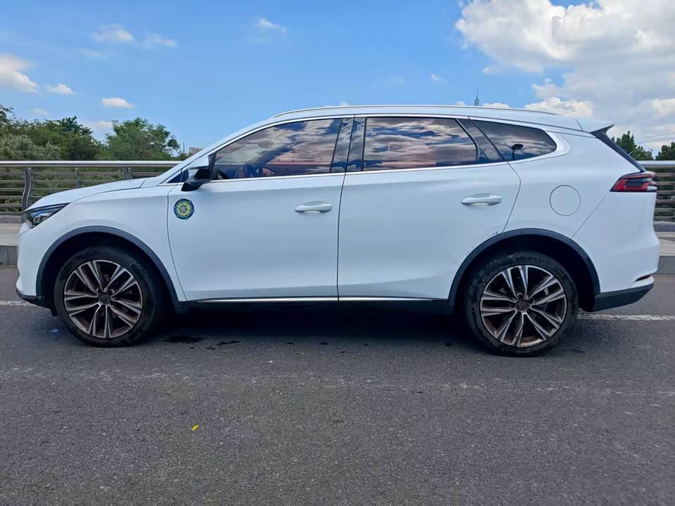 BYD Tang