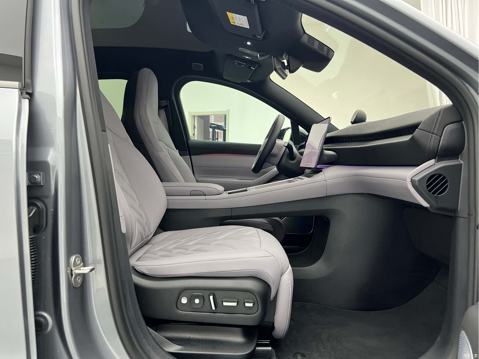 NIO EC6, 2025 9