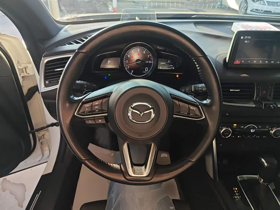 Mazda CX-4