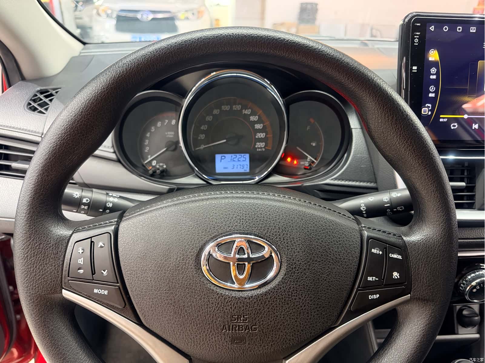 Toyota YARiS L, 2021 10