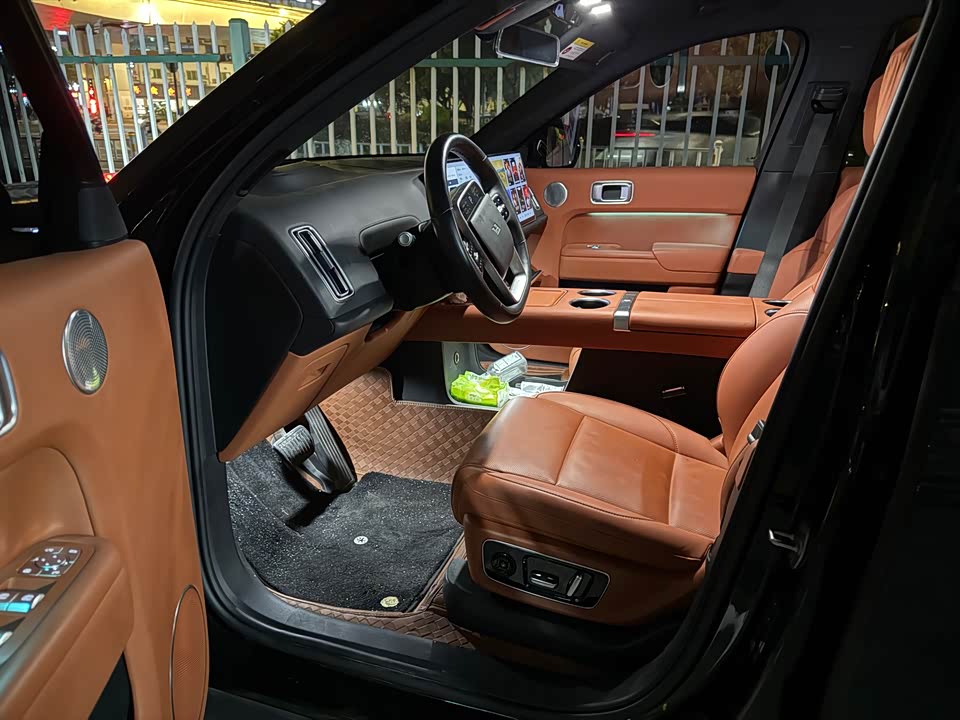 Li Auto Ideal L8