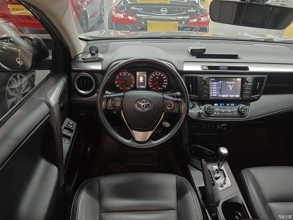 Toyota RAV4, 2018 7