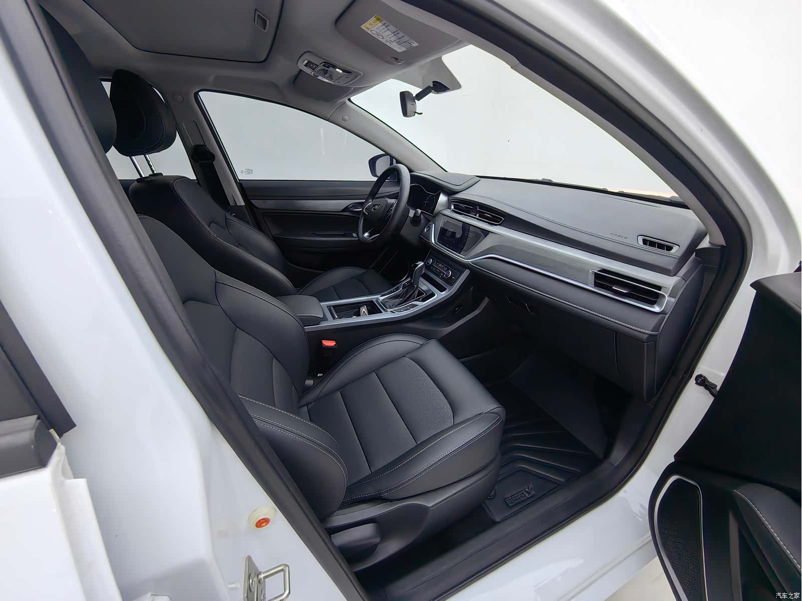 Geely Emgrand, 2022 11