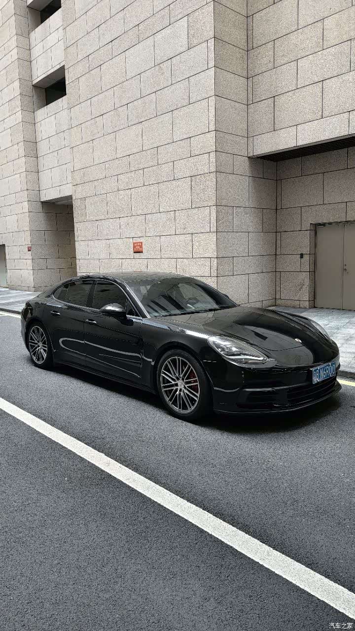 Porsche Panamera, 2017 3