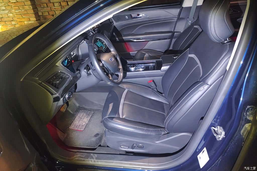 Ford Taurus, 2017 9