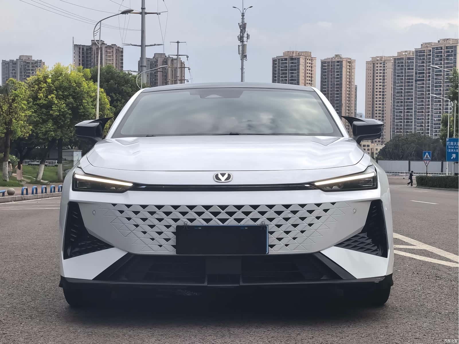 Changan UNI-V, 2024 2