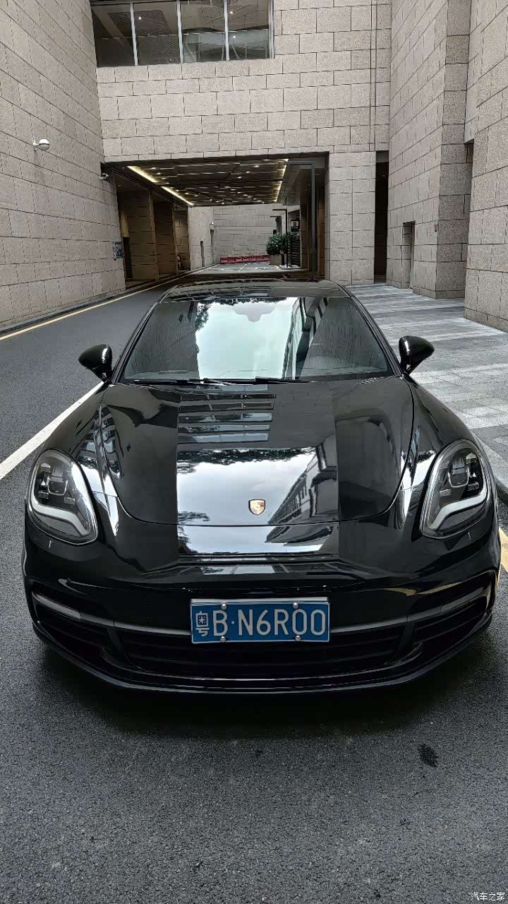 Porsche Panamera, 2017 все фото