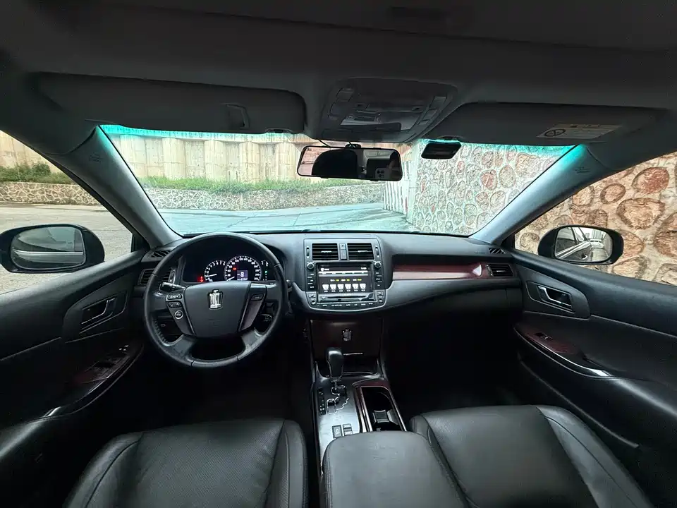 Toyota crown Toyota crown
