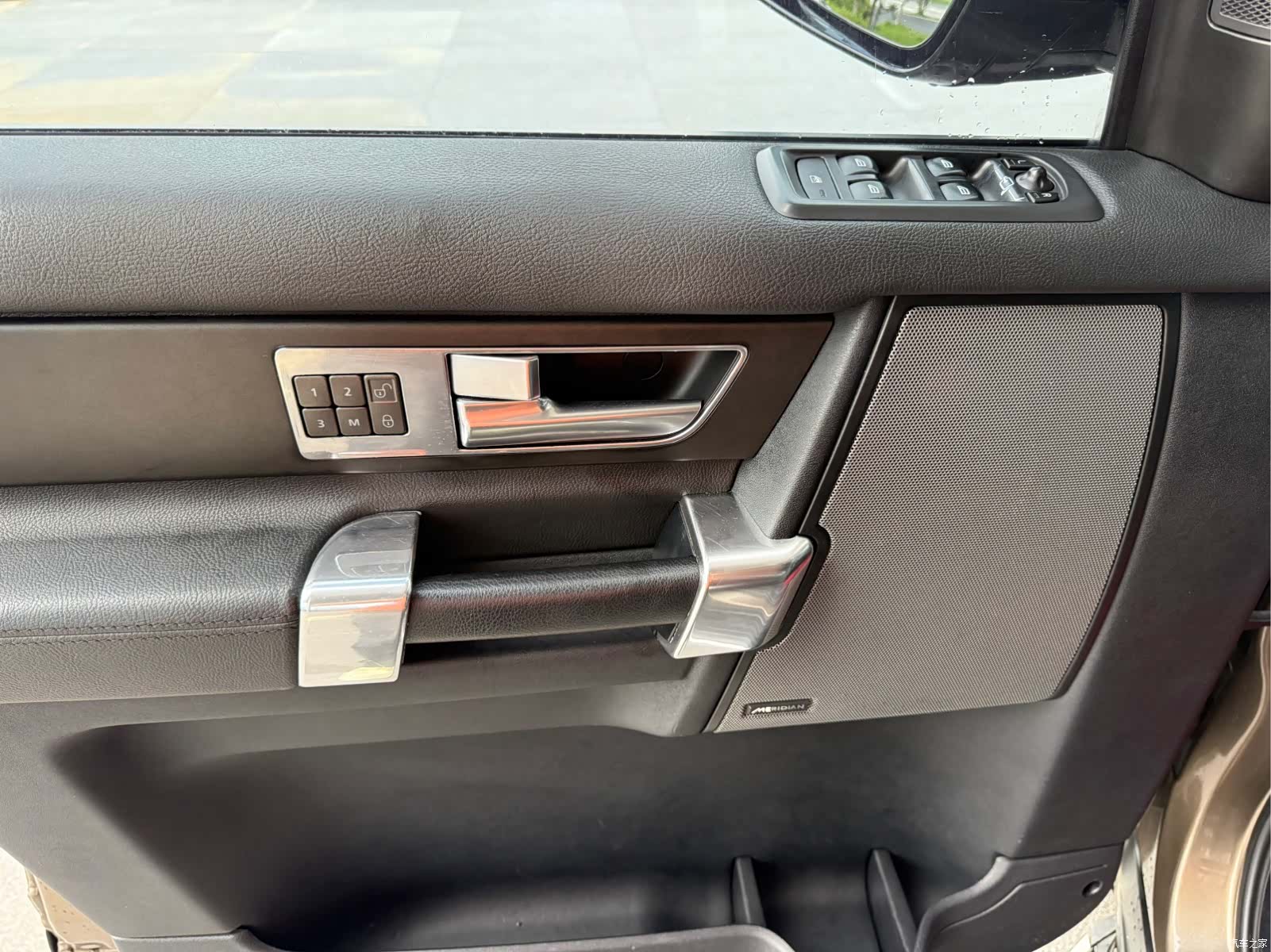 Land Rover Discovery, 2014 9