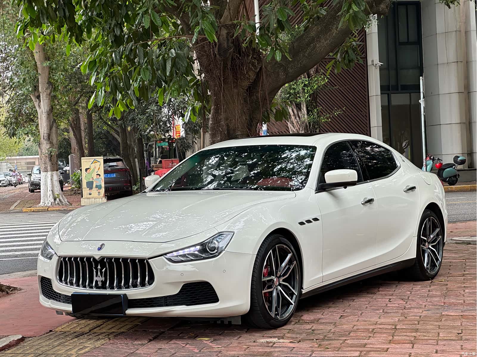 Maserati Ghibli, 2016 1
