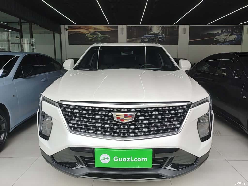 Cadillac XT4, 2025 3
