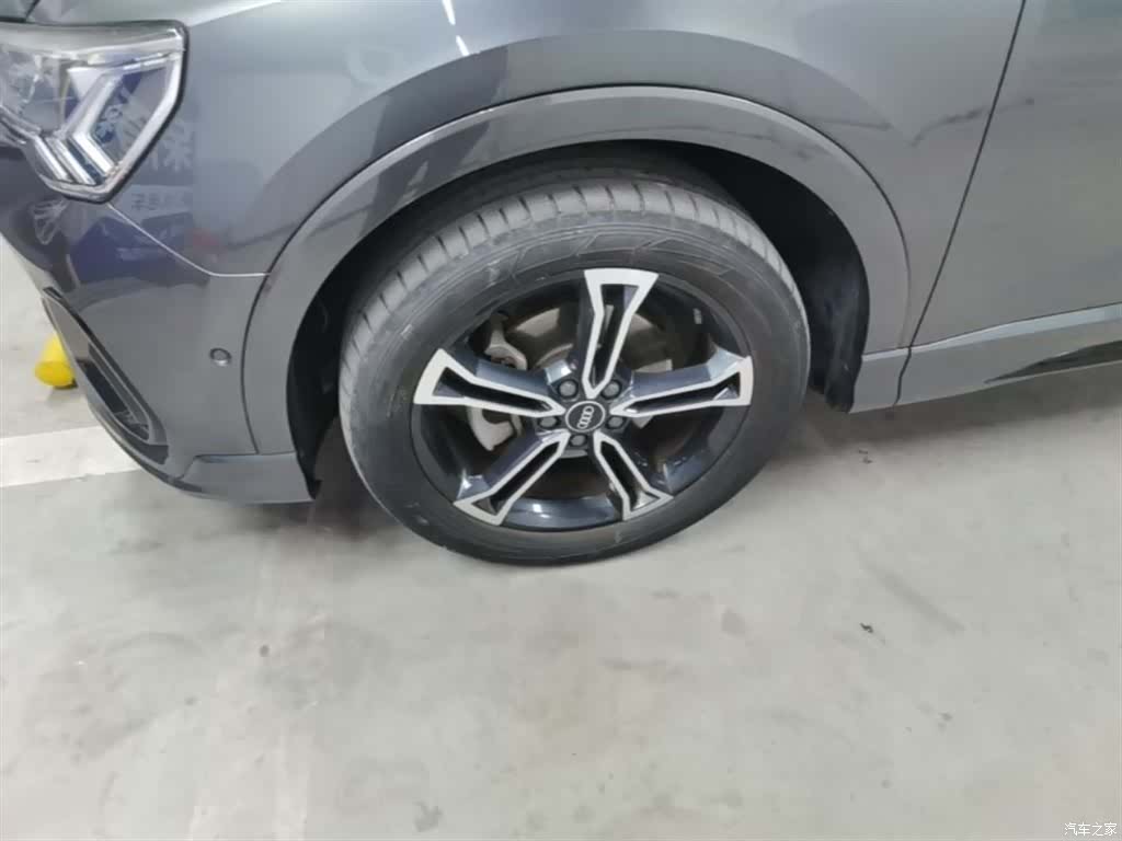 Audi Q3, 2021 23