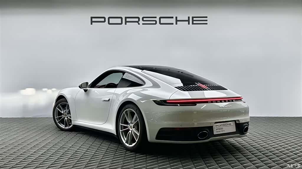 Porsche 911, 2024 6