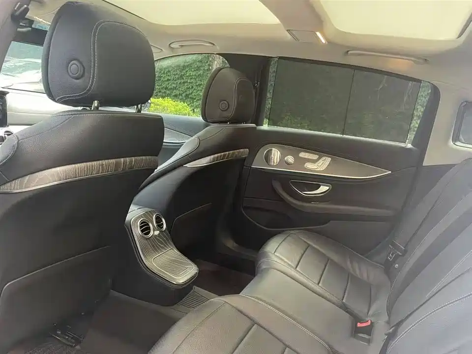 Mercedes-Benz E-class Mercedes-Benz E-class