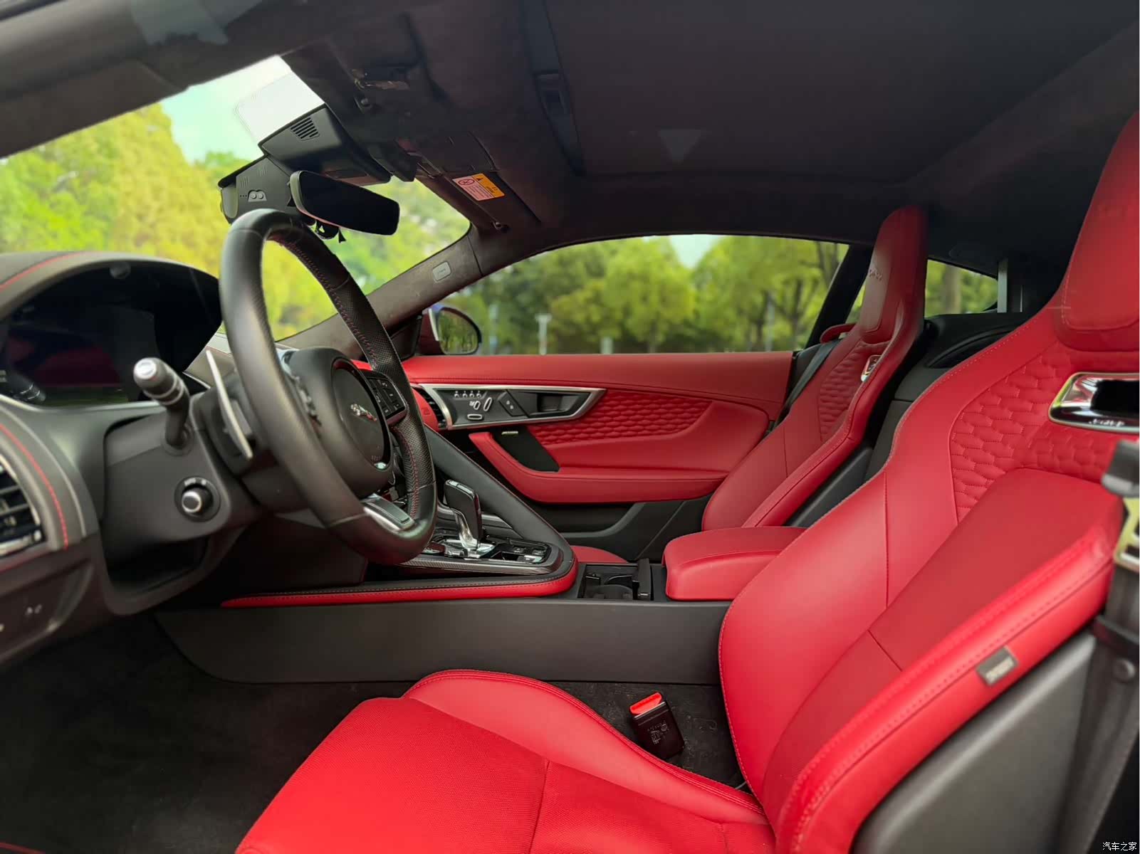Jaguar F-TYPE, 2021 все фото
