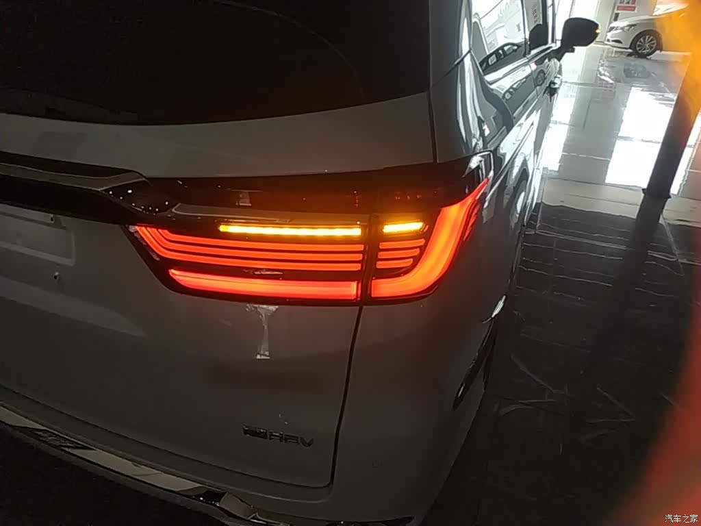 Honda Elysion, 2024 8