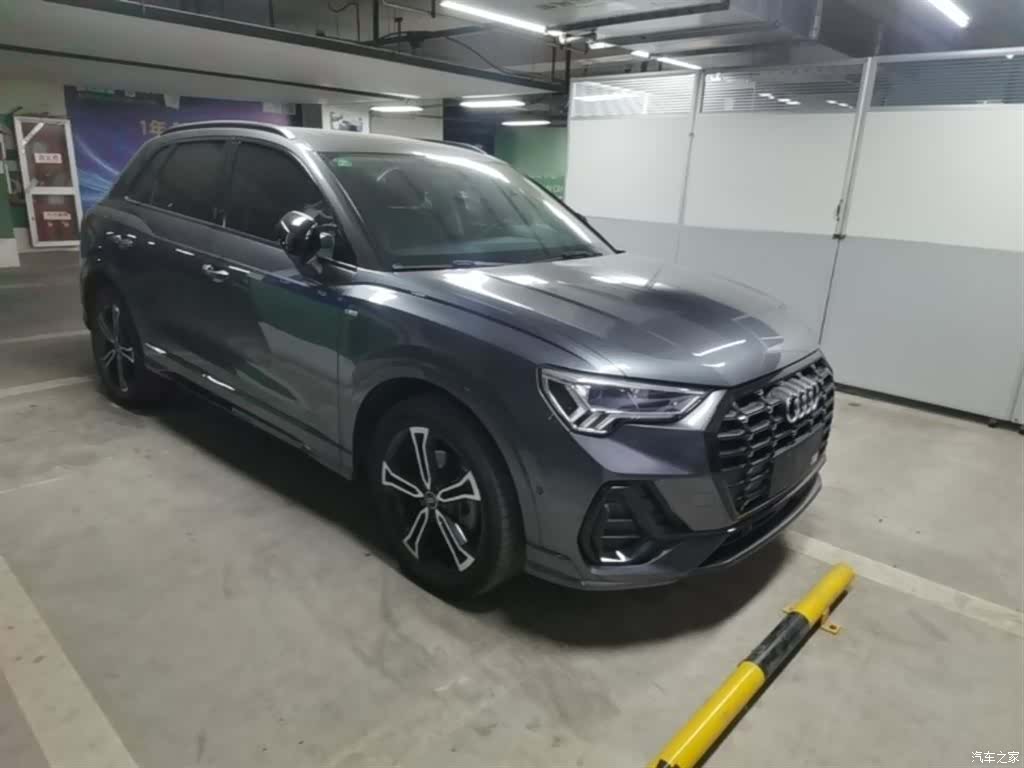 Audi Q3, 2021 4