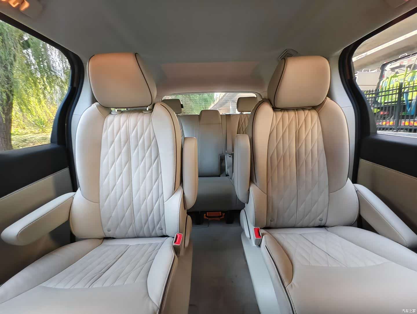 Buick GL8, 2022 6