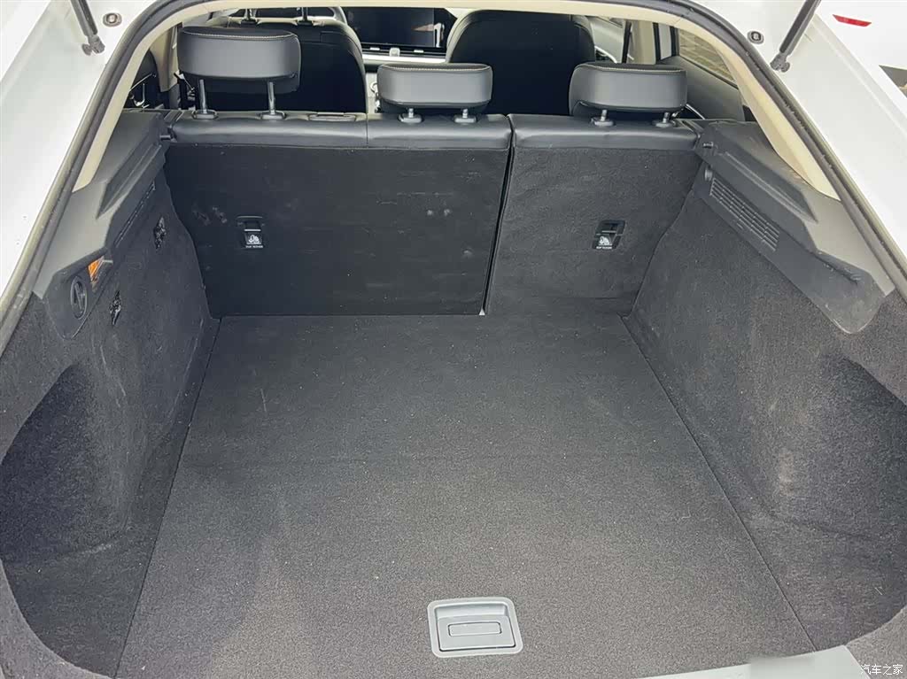 Bestune B70, 2023 10