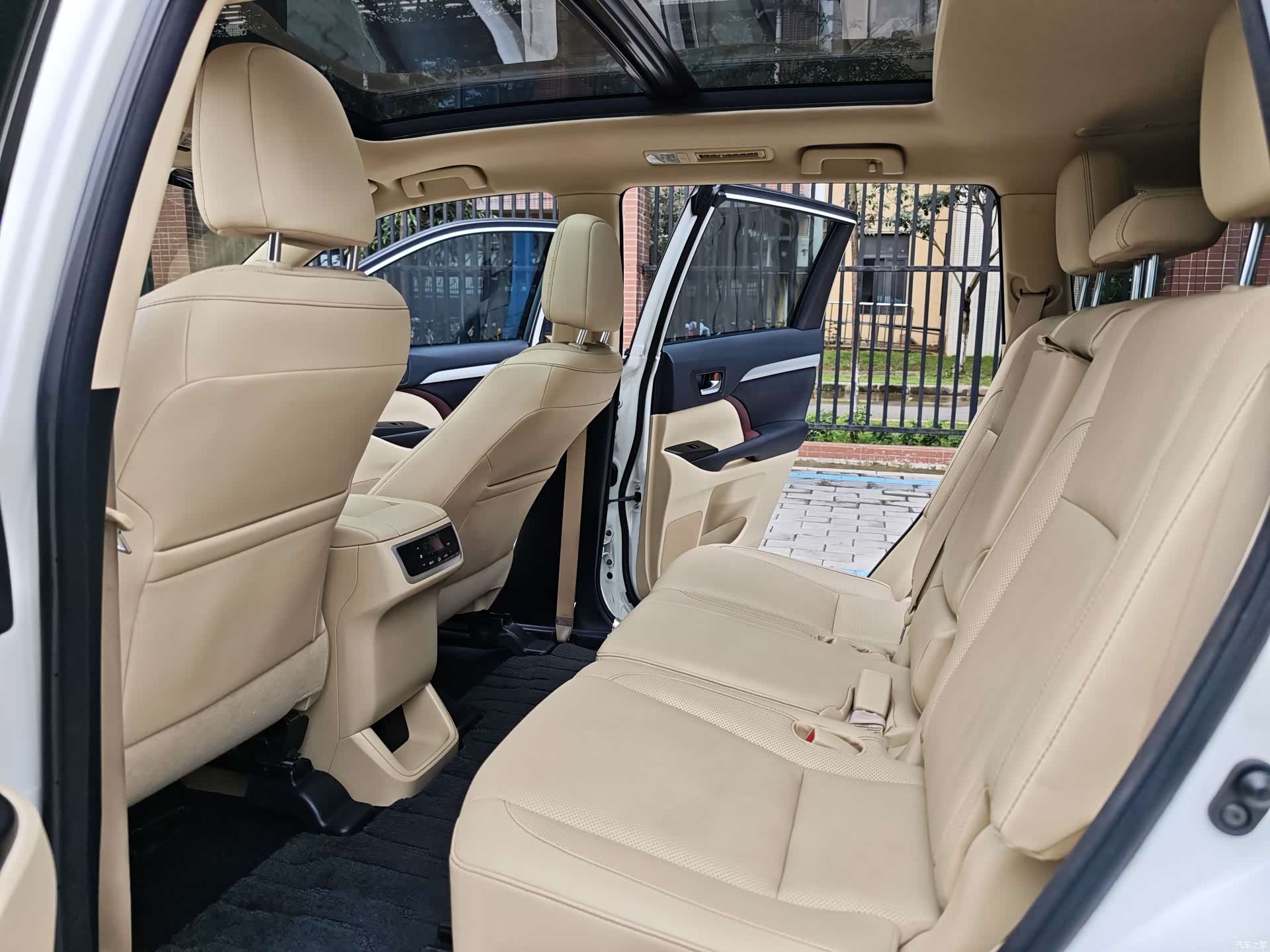 Toyota Highlander, 2015 9