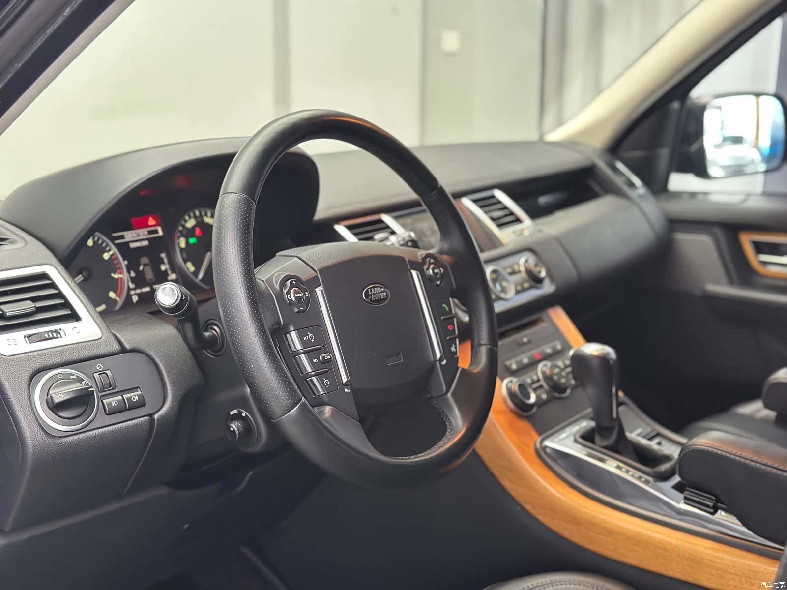 Land Rover Range Rover, 2012 17