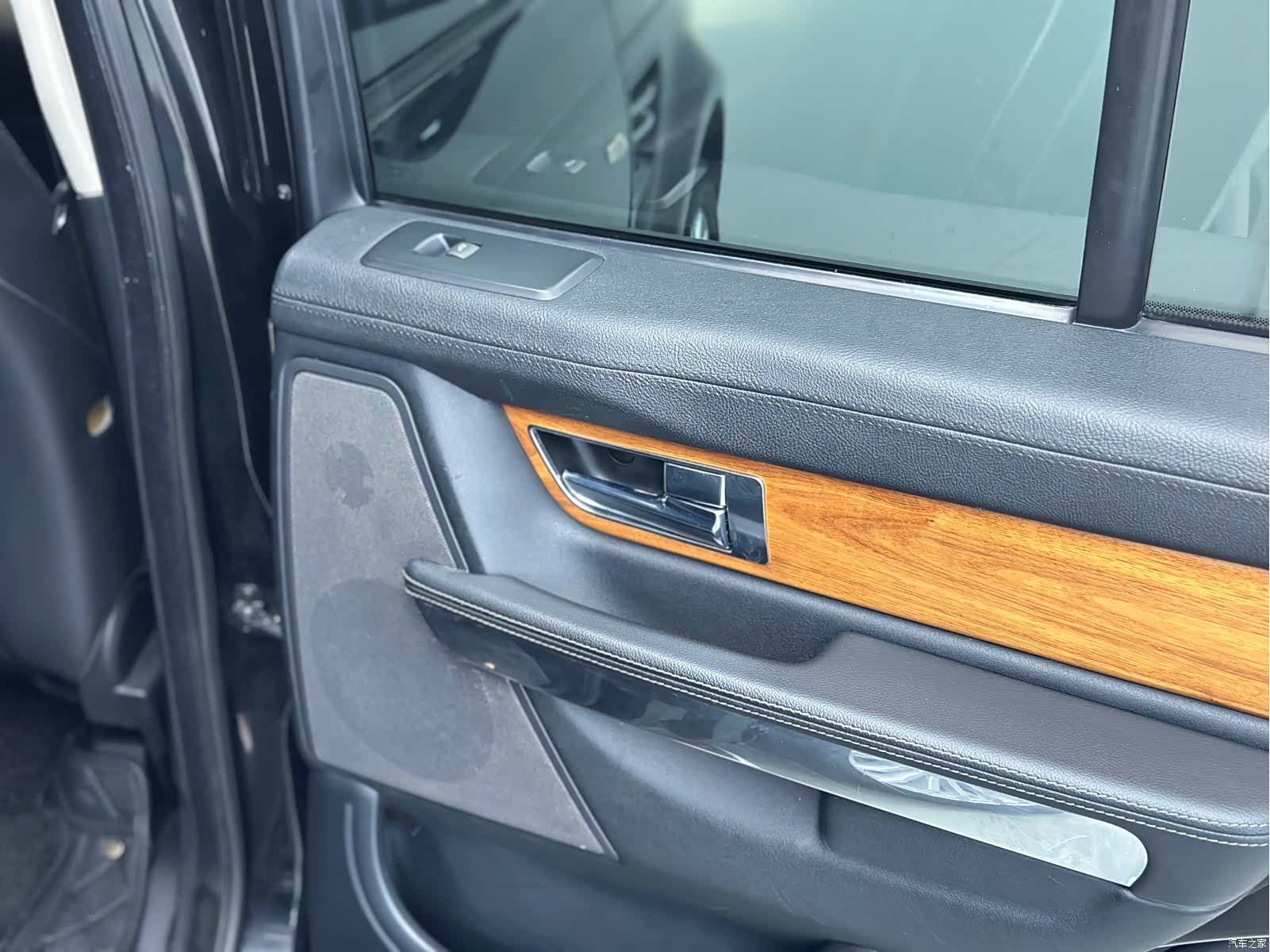 Land Rover Range Rover, 2012 35