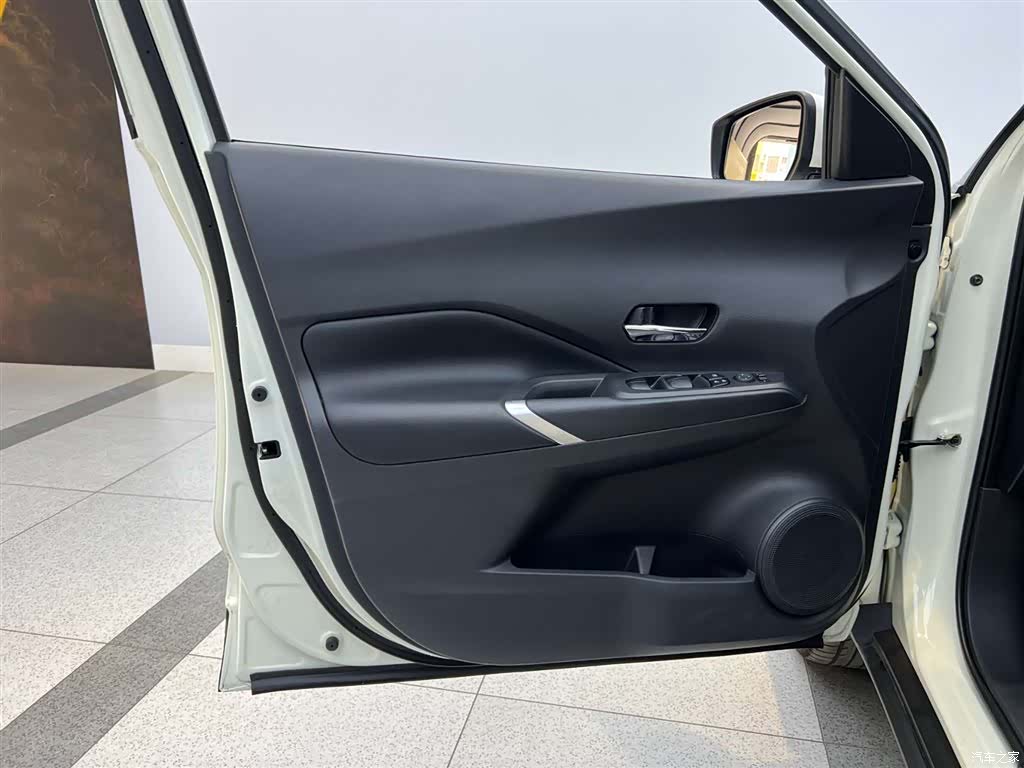 Nissan Kicks, 2023 25