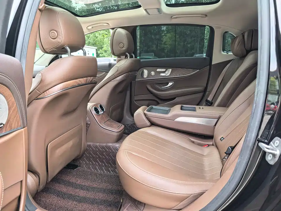 Mercedes-Benz E-class Mercedes-Benz E-class