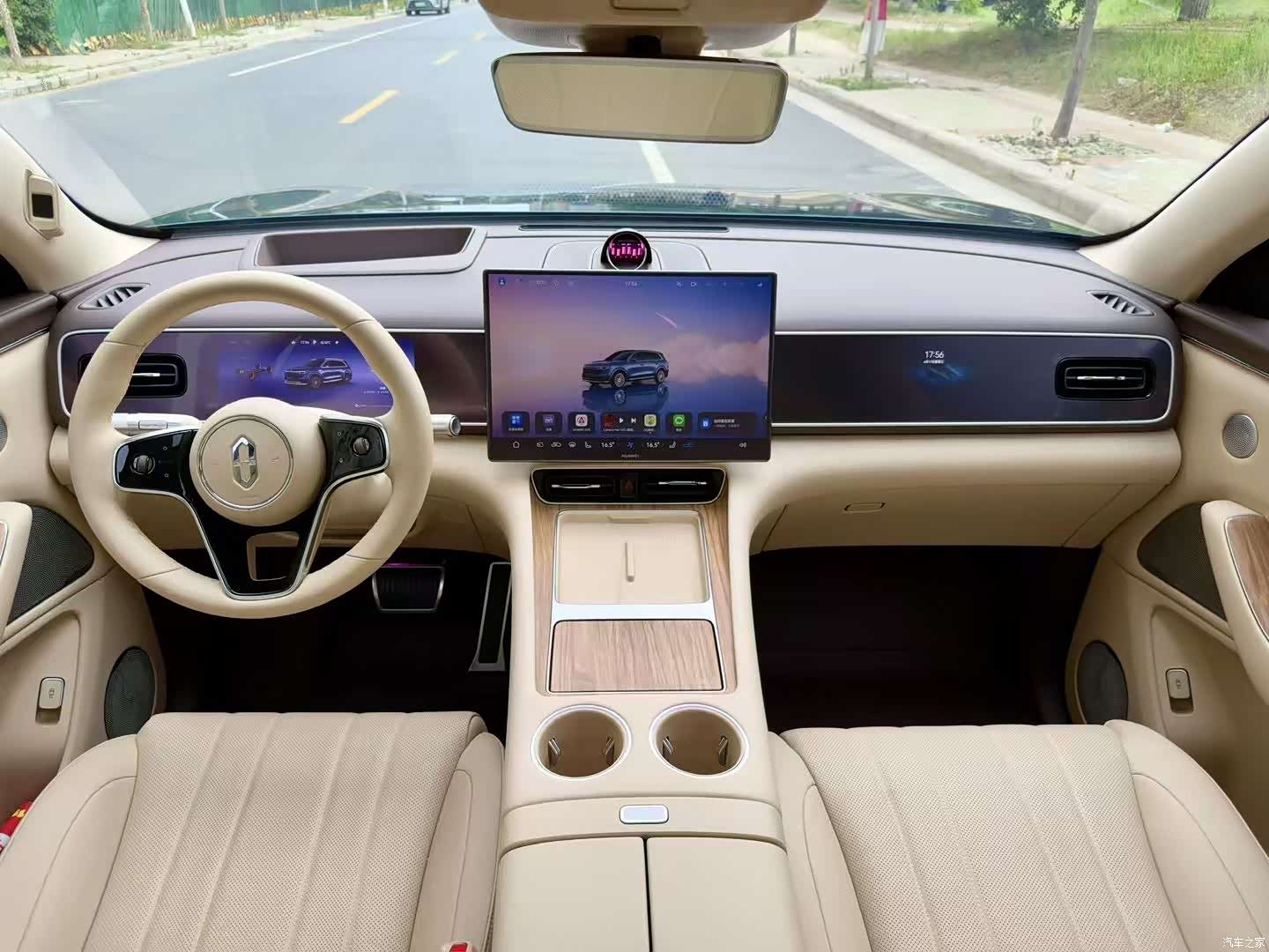AITO M7, 2025 все фото