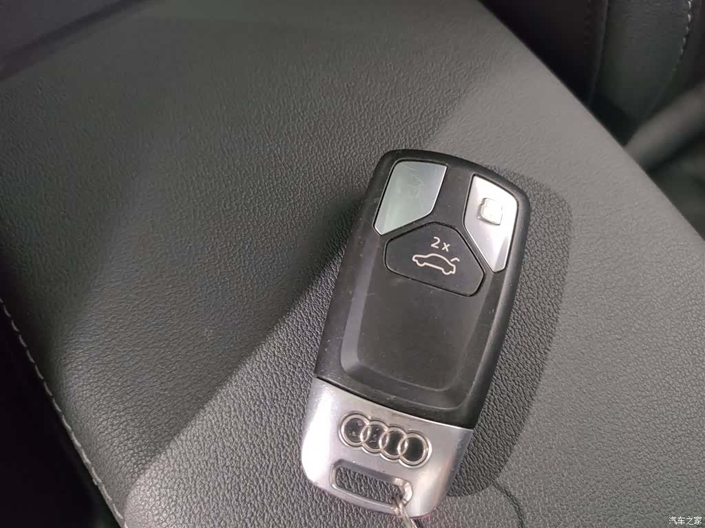 Audi A4L, 2020 19