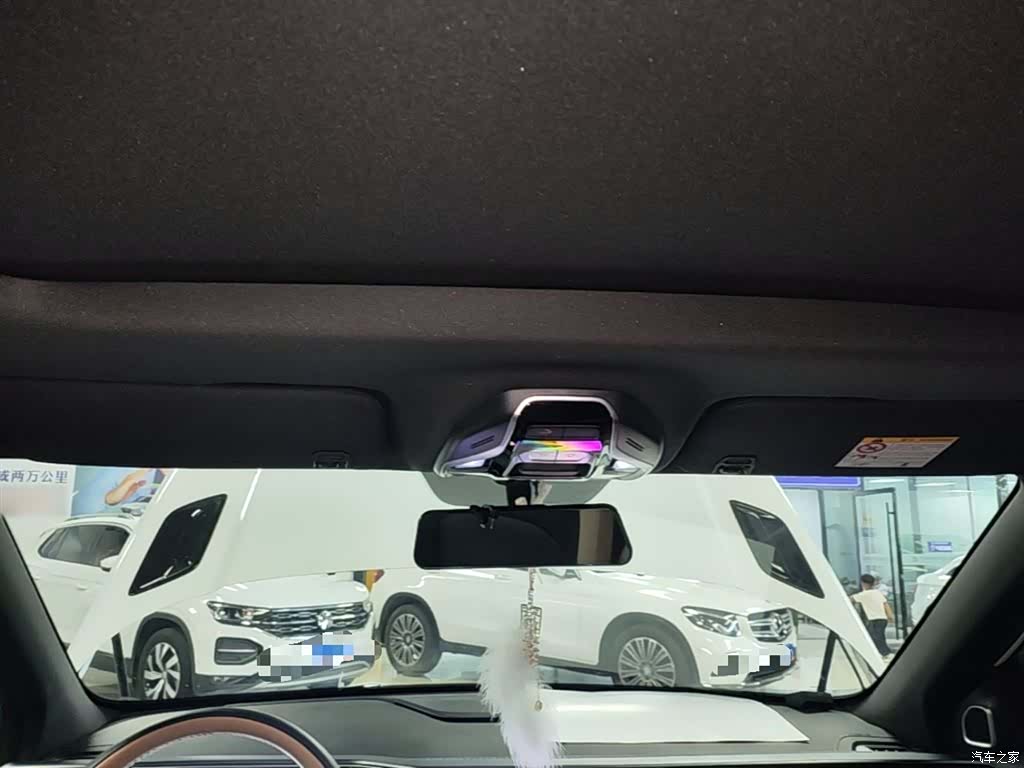 Geely Icon, 2024 18