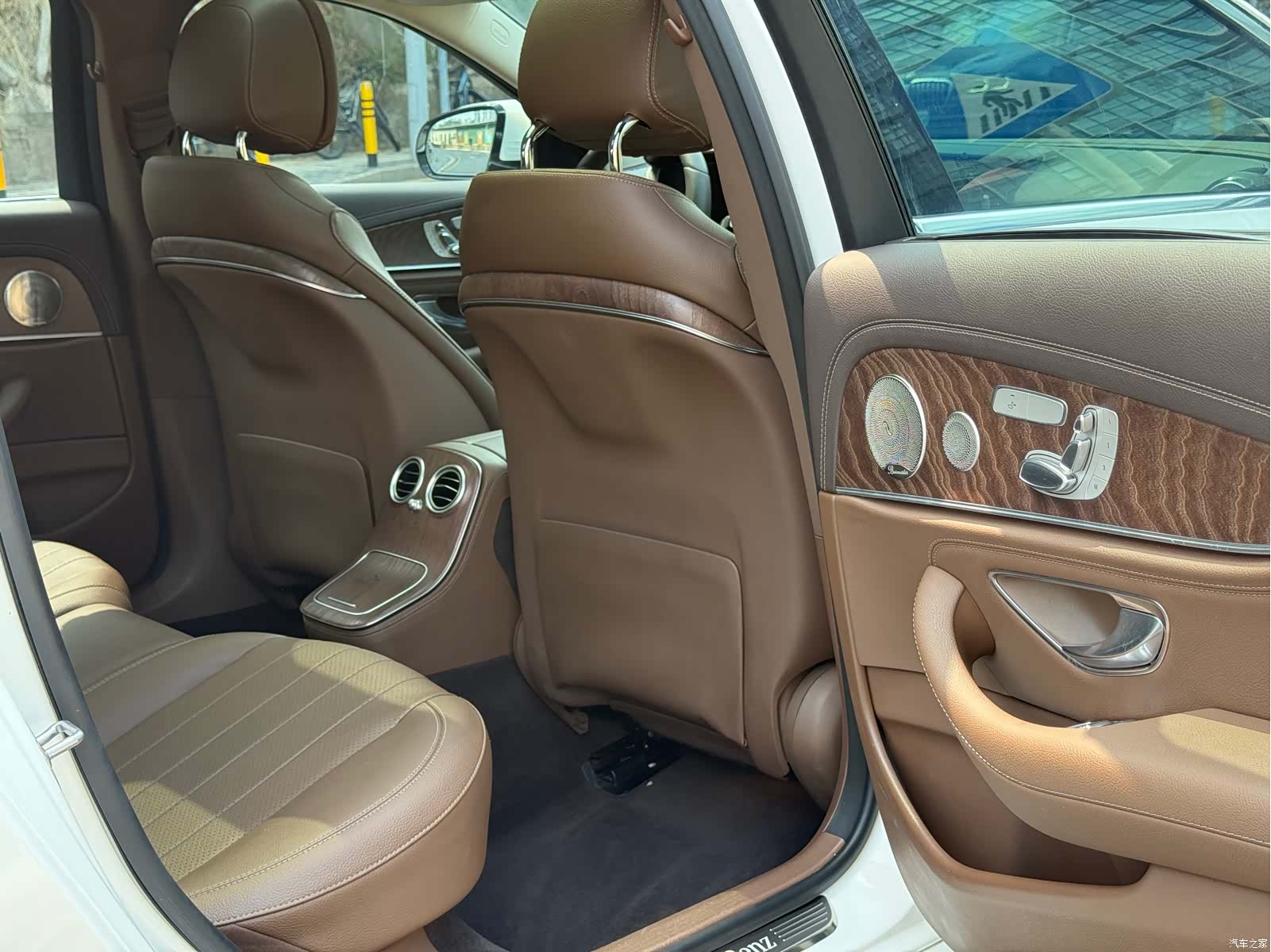 Mercedes-Benz E-Class, 2021 11