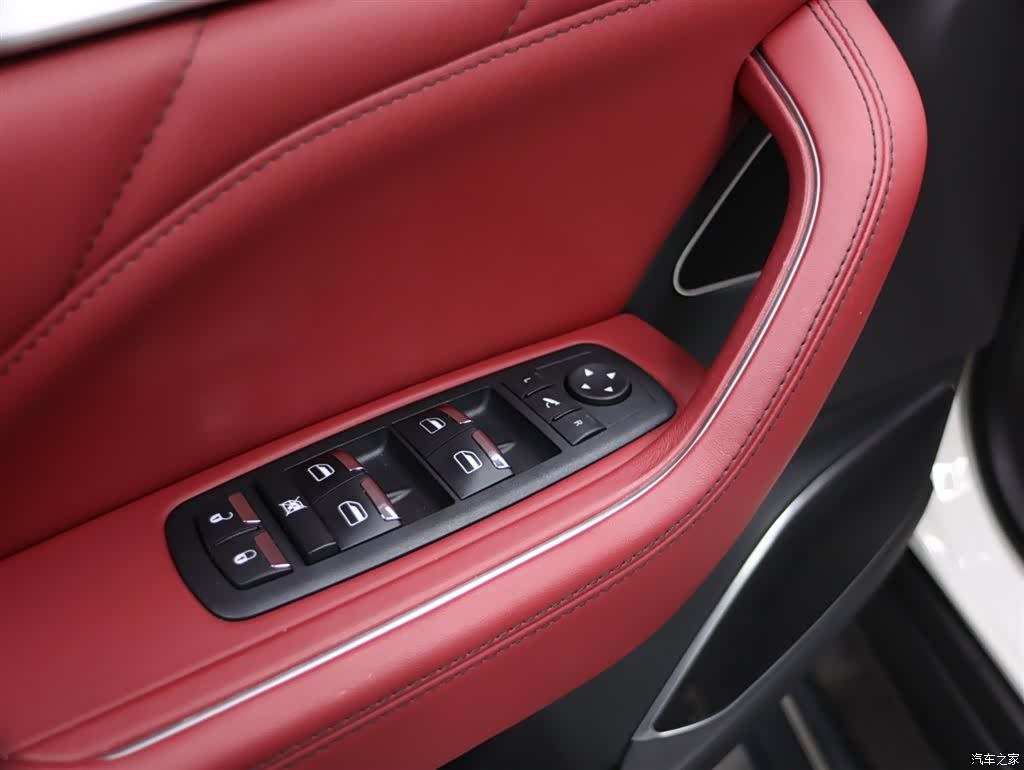 Maserati Levante, 2024 21
