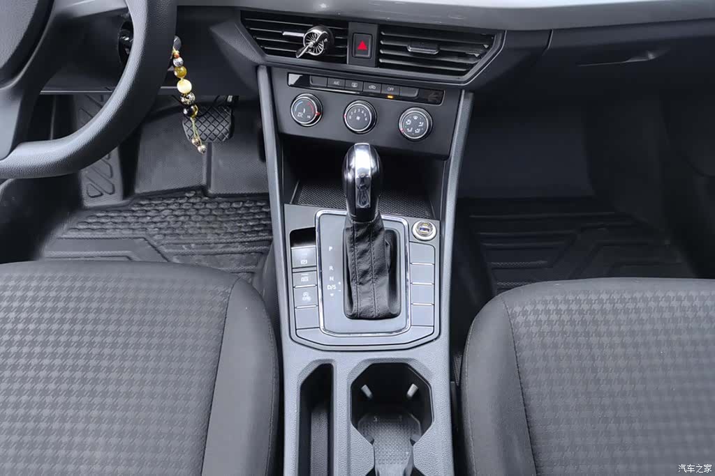 Volkswagen Bora, 2022 16