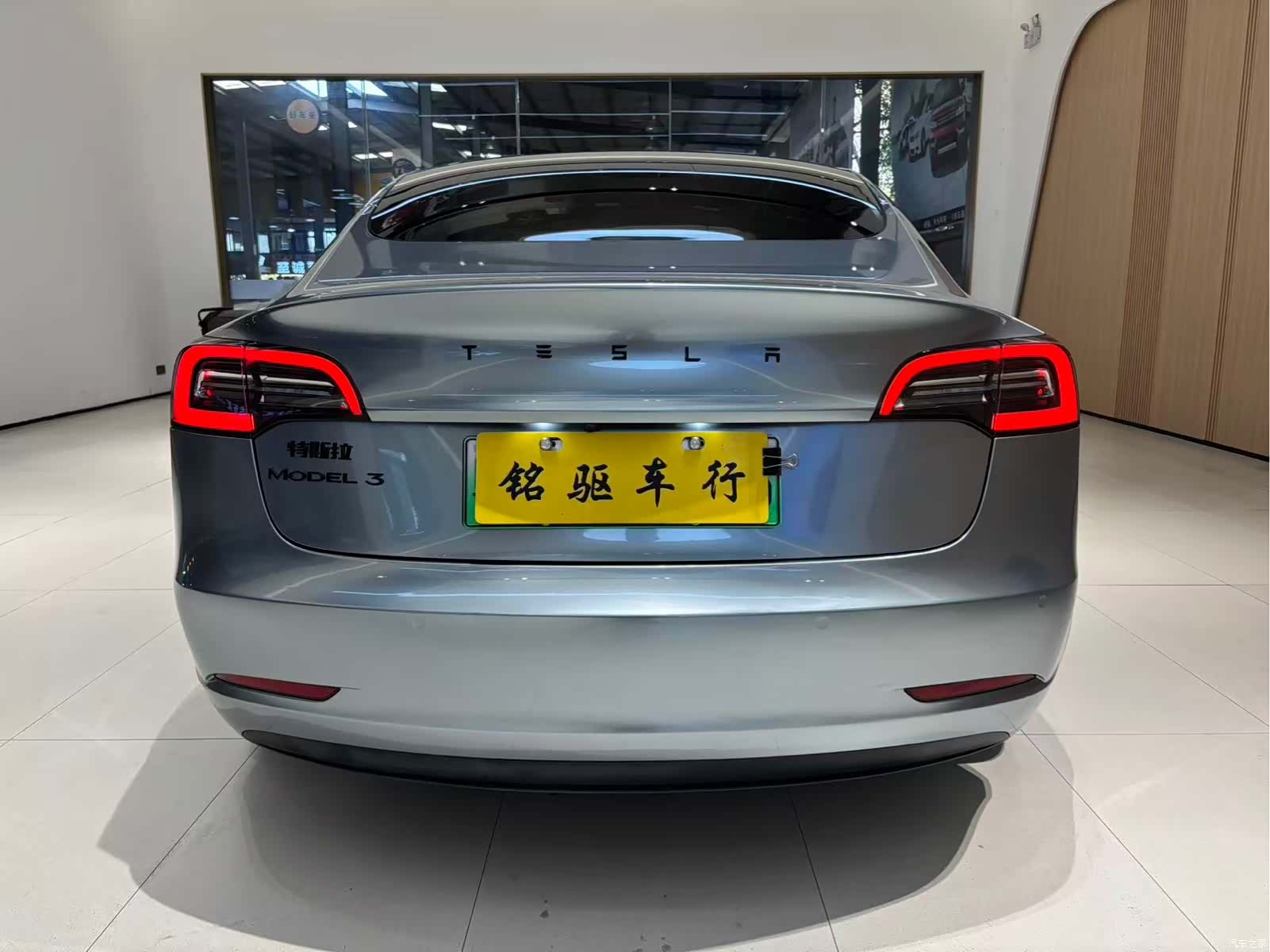 Tesla Model 3, 2021 все фото
