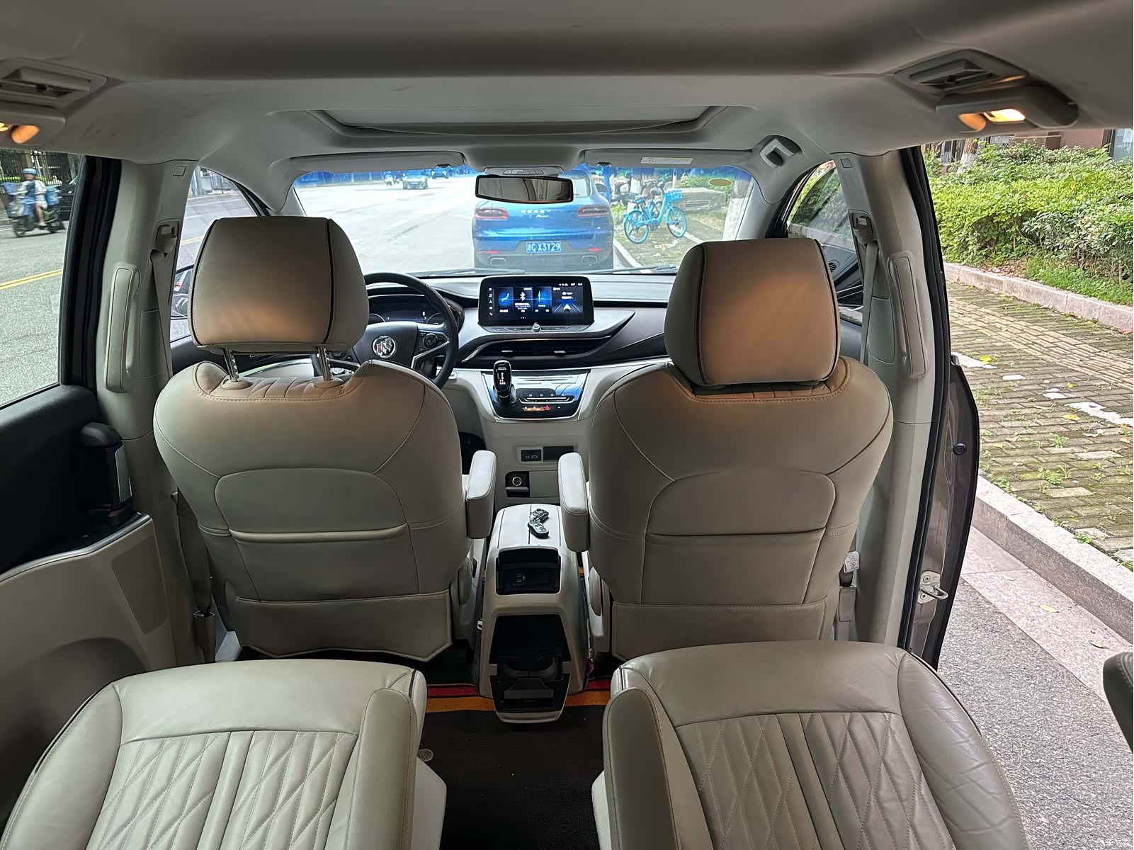 Buick GL8, 2022 27