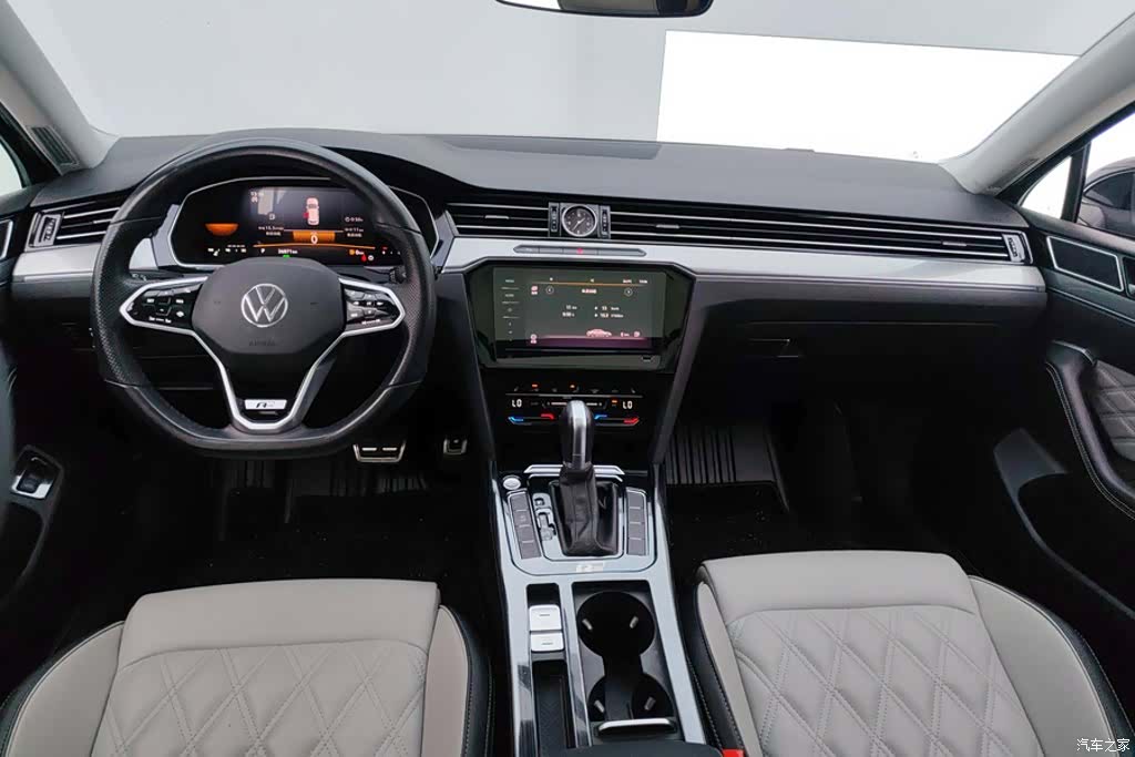 Volkswagen Magotan, 2024 12
