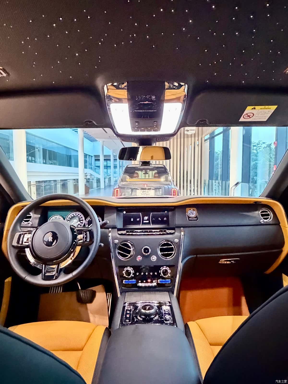Rolls-Royce Cullinan, 2022 9