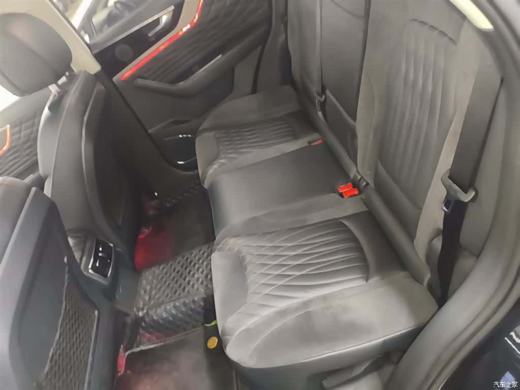 Hongqi HS5, 2022 17