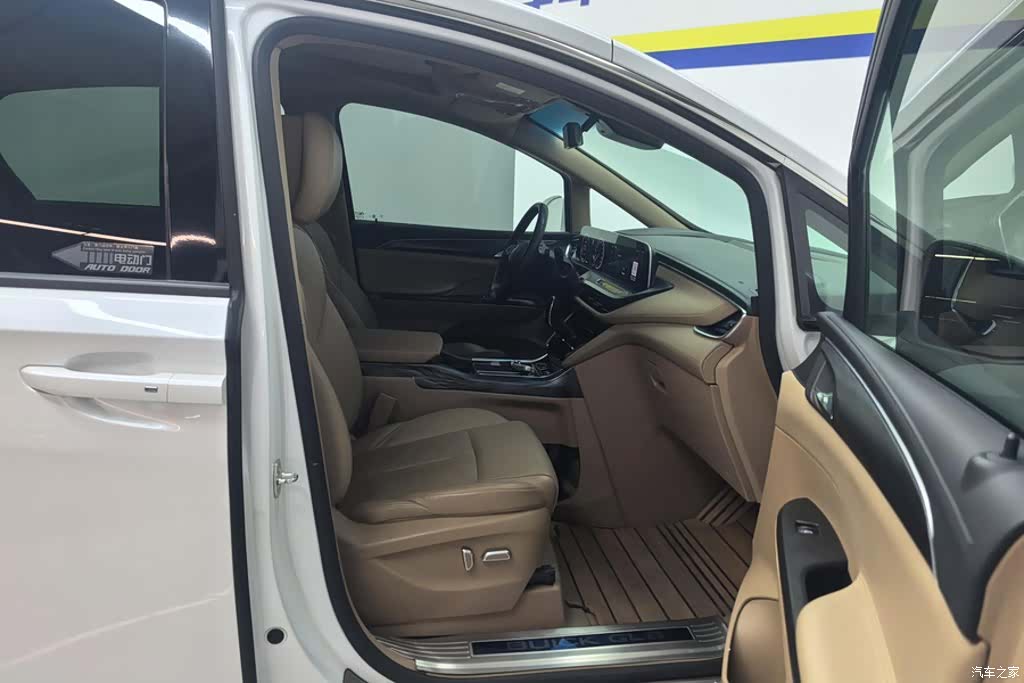 Buick GL8, 2021 8